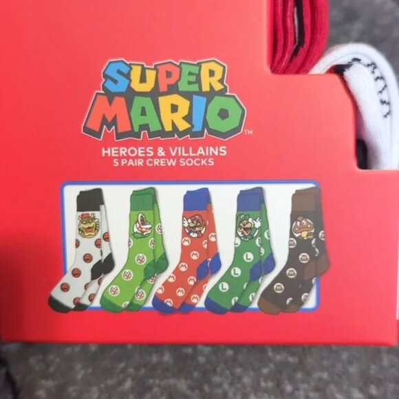 Nintendo licenced product Super Mario heroes and villains socks 5 pack NEW - Picture 10 of 11